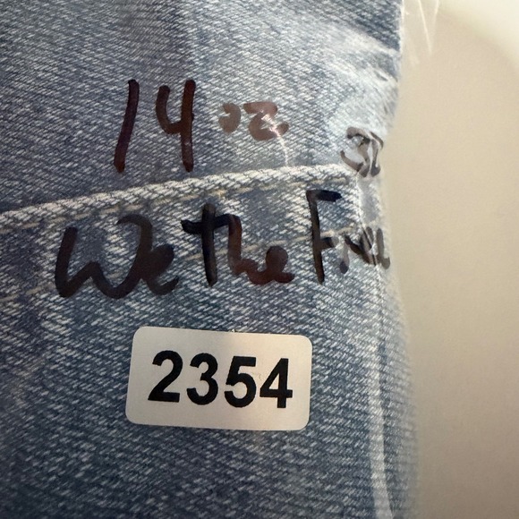 We The Free Distressed Denim Shorts Raw Hem High Rise Women's 30 - Picture 7 of 7